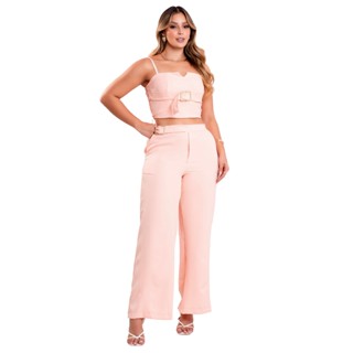 Conjunto Feminino de Alfaiataria Rosa Calça + Cropped